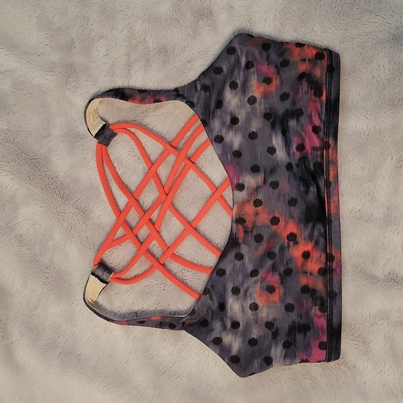 lululemon athletica Other - Lululemon - Free To Be Bra - Wild - Size 6